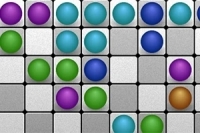 L'obiettivo del gioco è disporre le palle dello stesso colore in linee rette