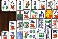 Divertitevi con questa rivisitata versione di Mahjong con le tessere di legno!