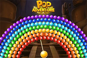 Arco di palline colorate sospese sopra un binario di legno con una pallina gialla al centro e la scritta Pop Adventure in alto