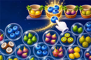 Mano che seleziona una bolla luminosa tra frutti colorati in bolle su sfondo blu stellato
