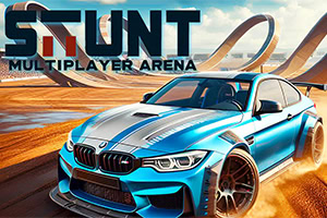 Auto sportiva blu in primo piano su pista acrobatica con rampe ad anello e sfondo desertico