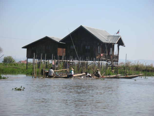 Case degli abitanti in Birmania